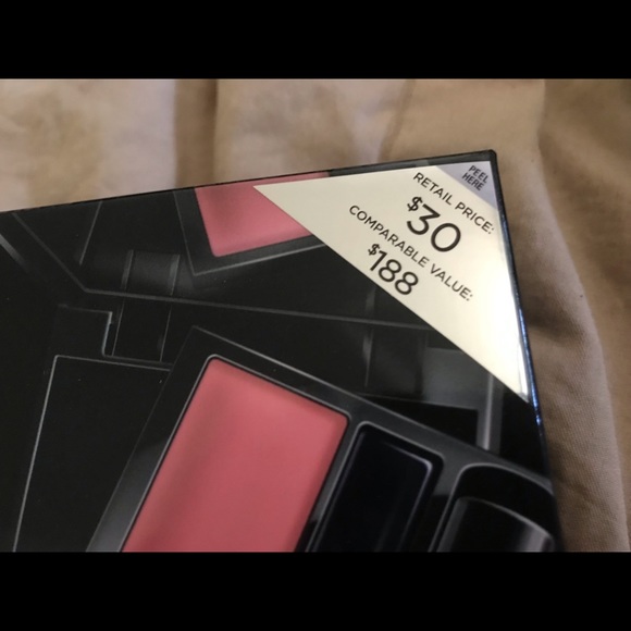 3 x Victoria's Secret glam & go portable travel set 20 eyeshadow 4 gloss makeup - Picture 10 of 14